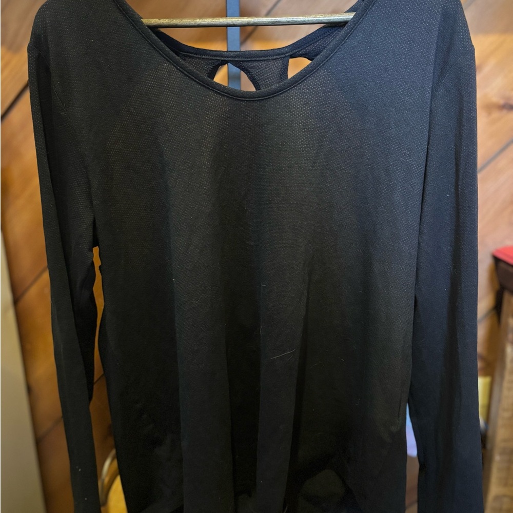Under Armour Black Long Sleeve Tee